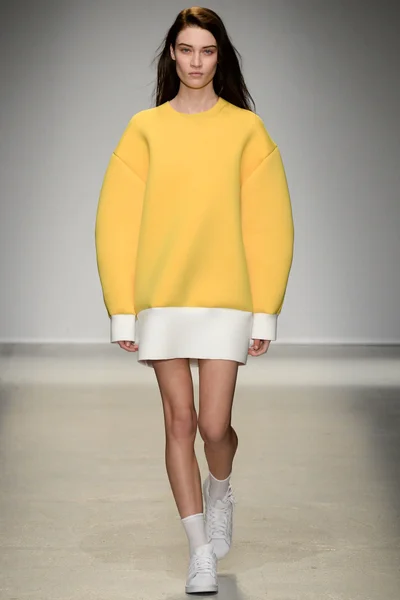 Look 24